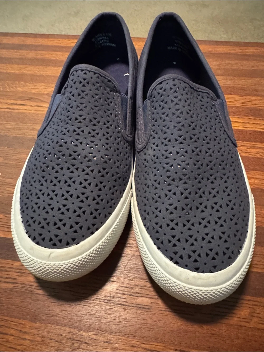 Women’s slip on Sperry shoes